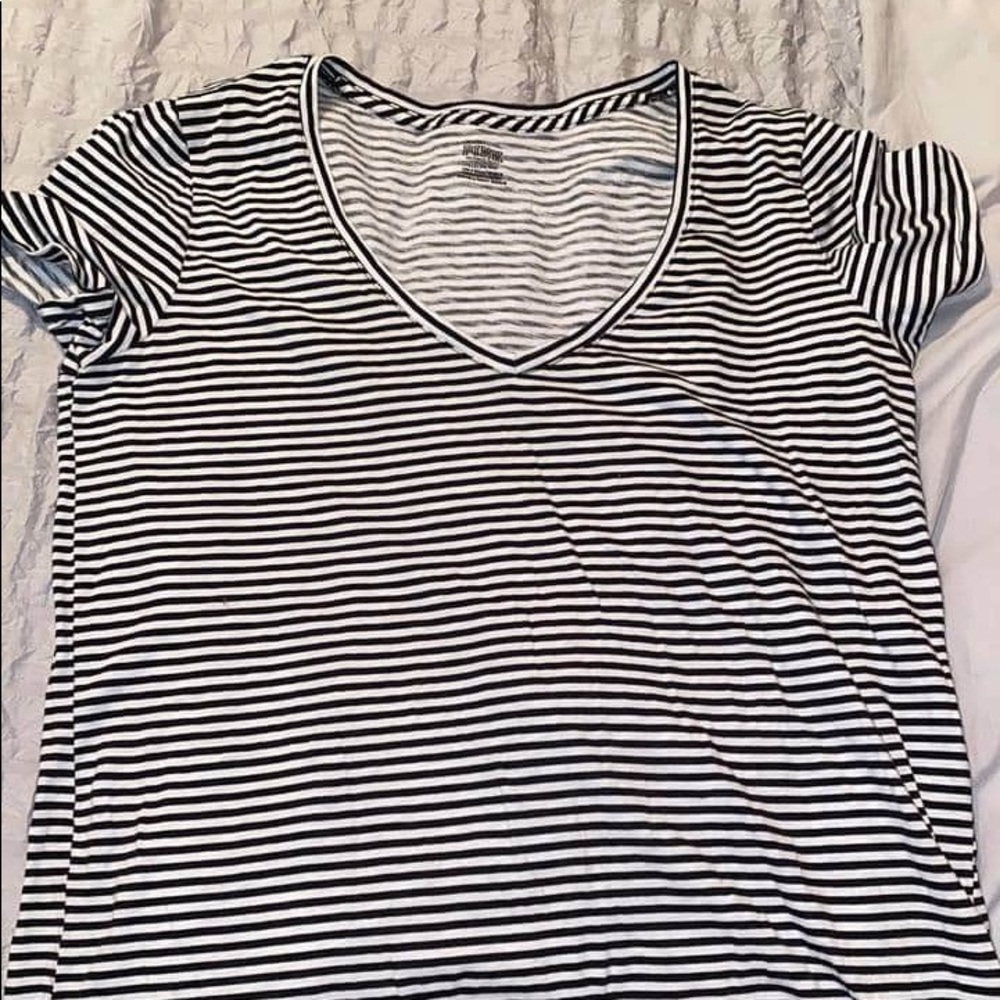 Stripped v neck